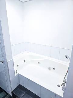 ArtSuites14